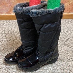 Khombu womens size 9M Abby snow boots black faux fur